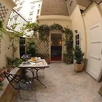 Ξενοδοχείο Carladez Cambronne 3*