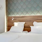 Ξενοδοχείο Carladez Cambronne 3*