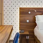 Hotel Carladez Cambronne Parigi