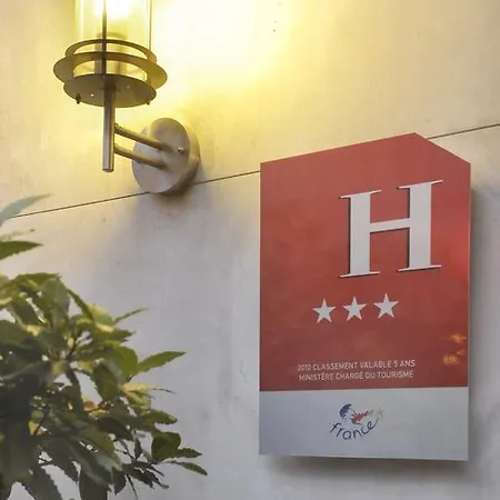 Carladez Cambronne 3*