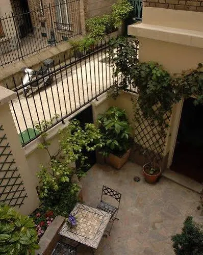 Carladez Cambronne 3*