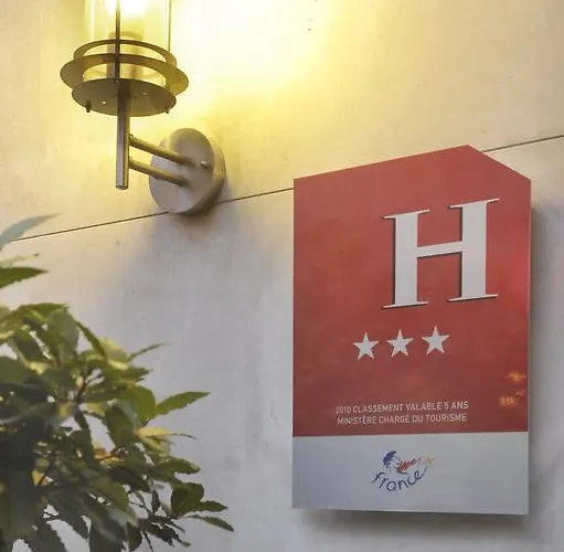 Carladez Cambronne 3*