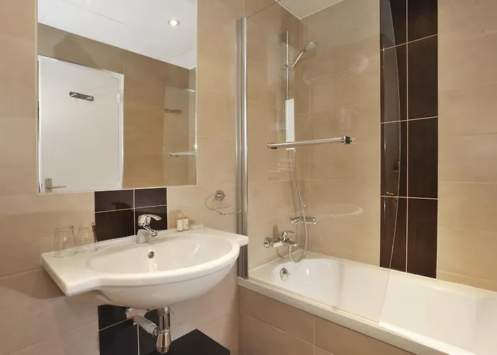 Carladez Cambronne Hotel Paris