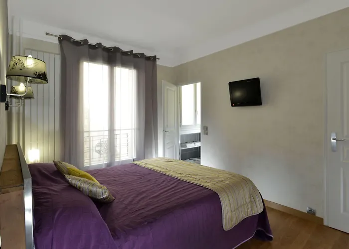Hotel Carladez Cambronne Paris