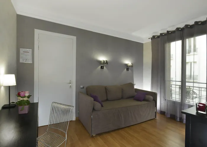 Carladez Cambronne 3* Paris