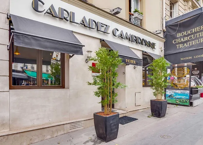 Hotel Carladez Cambronne 3*
