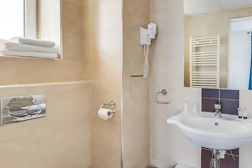 Hotel Carladez Cambronne 3*