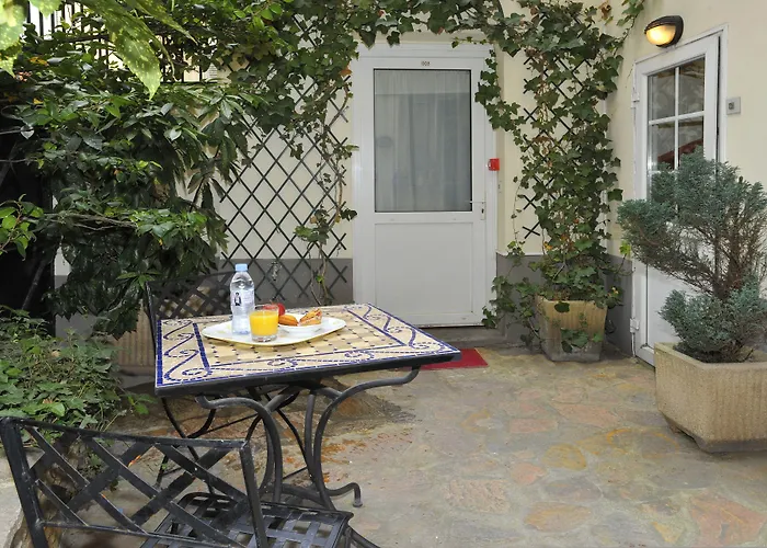 Hotel Carladez Cambronne París